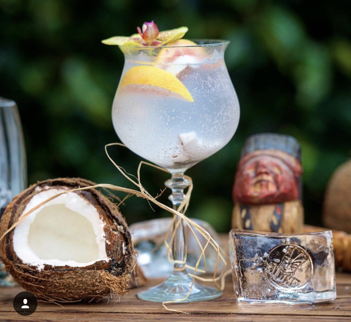 Gin Tonic Cocktail Glas mit Stiel, Onis, 1924 - 625 ml
