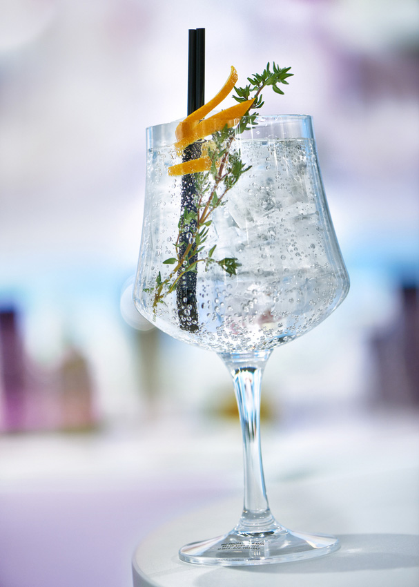 Gin Tonic Cocktail Glas mit Stiel, Onis, Arôme - 600 ml