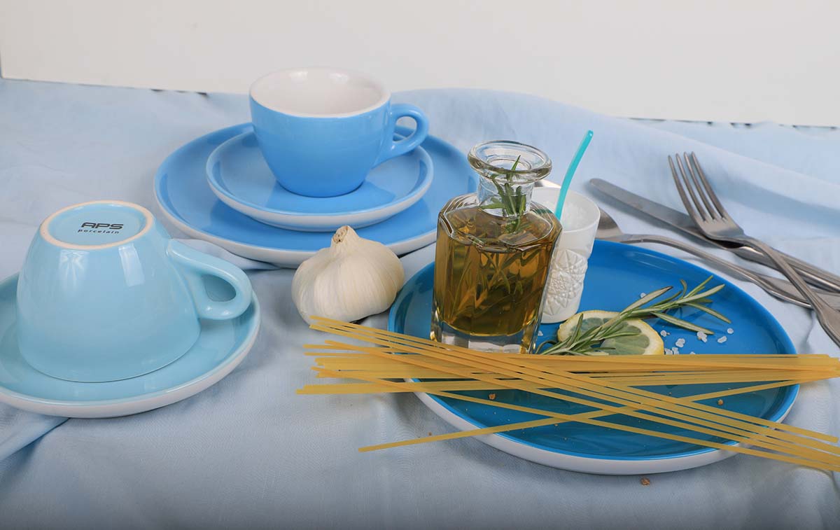 Espressotasse mit Untertasse, APS Porcelain,Colored Line Babyblau