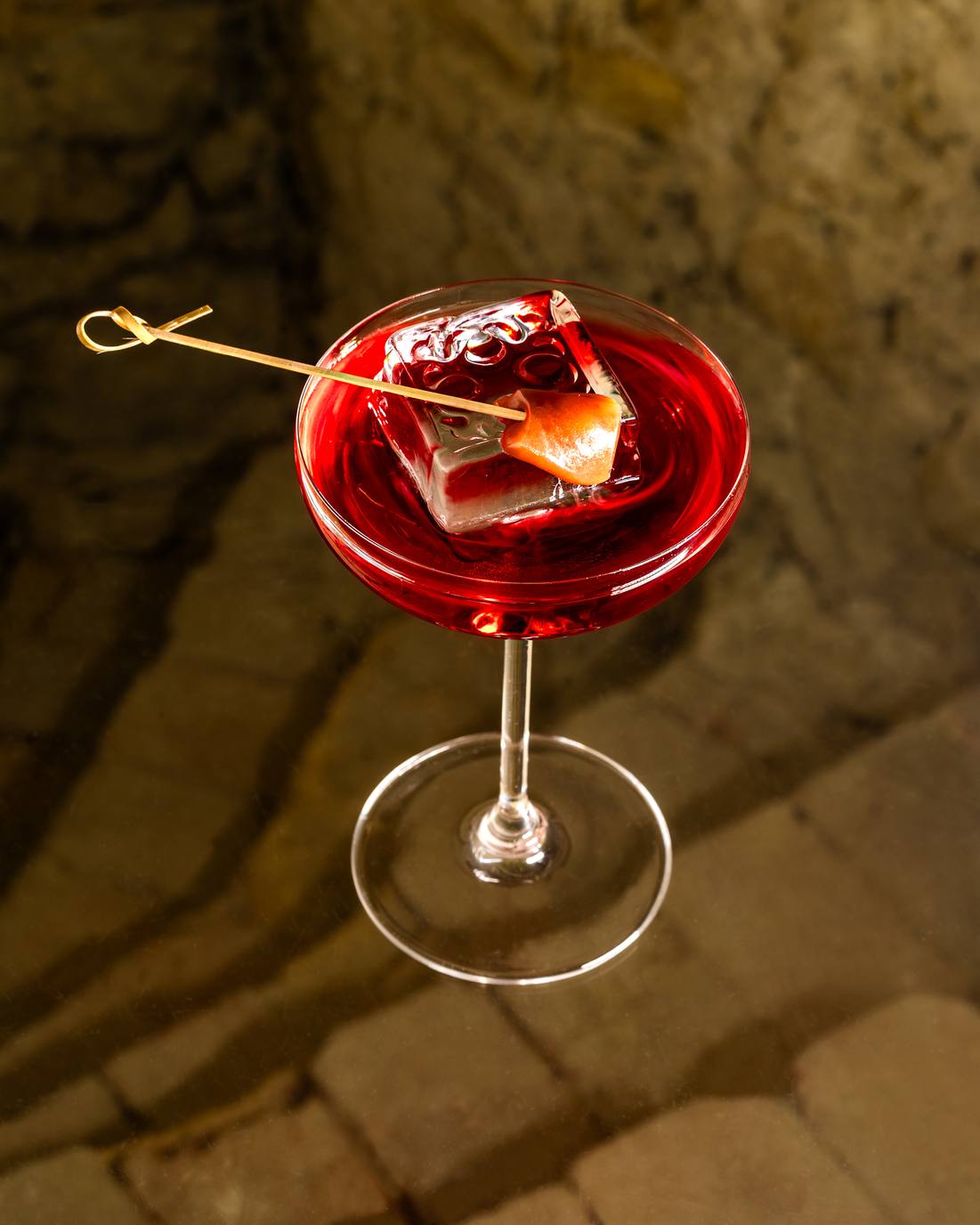Coupette Glas / Cocktailschale, Onis, Bespoke Cocktail - 250 ml