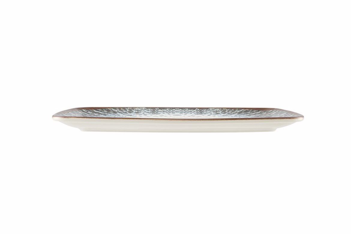 Platte Oval, Porland, RE-GEN Ontario - 23,7 cm x 32,8 cm