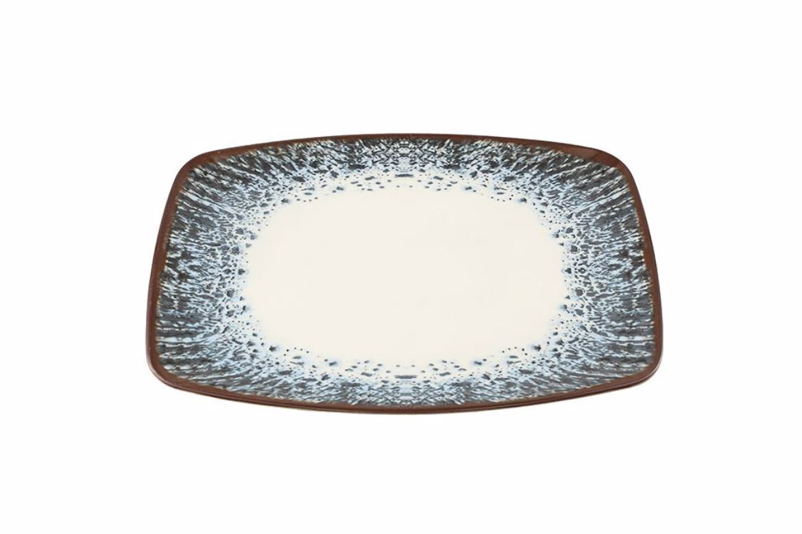 Platte Oval, Porland, RE-GEN Ontario - 23,7 cm x 32,8 cm