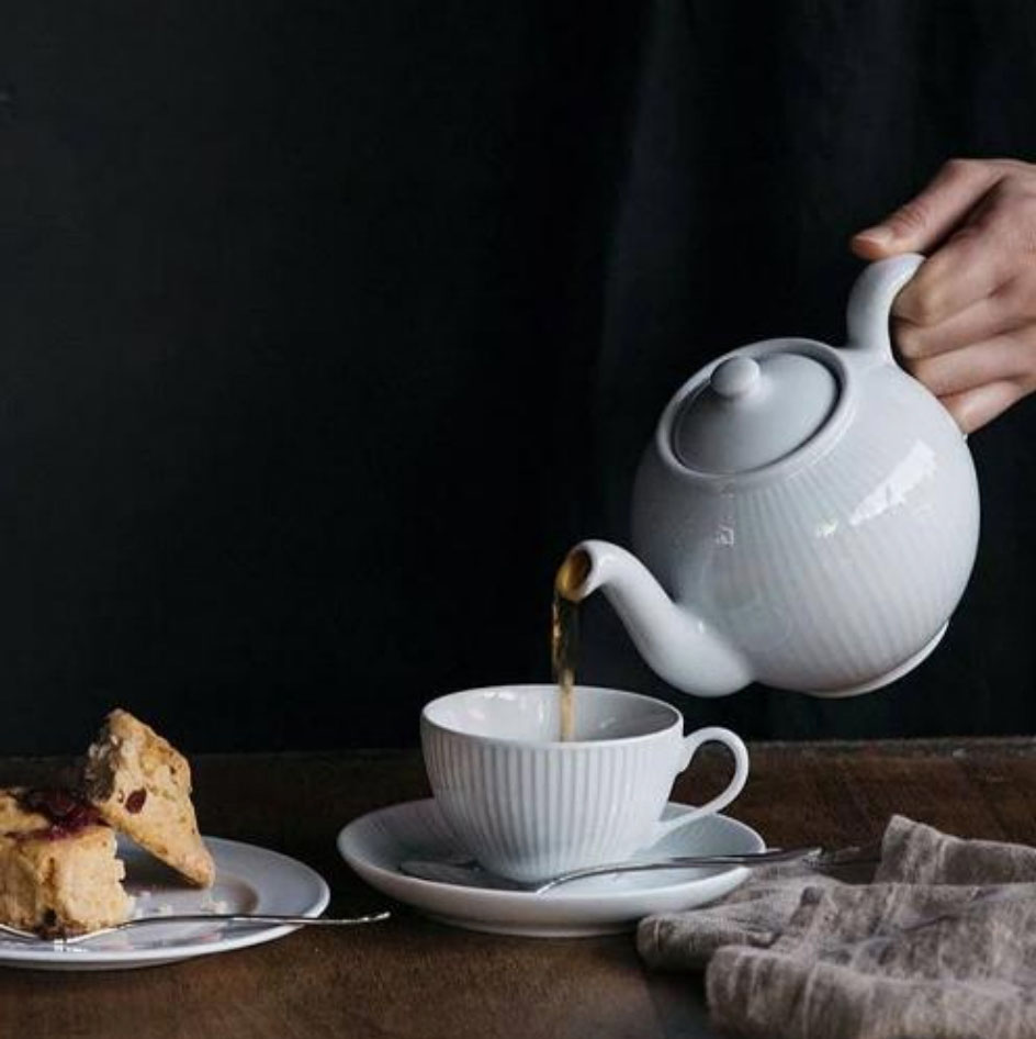 Milchkaffeetasse mit Untertasse, Pillivuyt, Plissé, Weiß - 290 ml